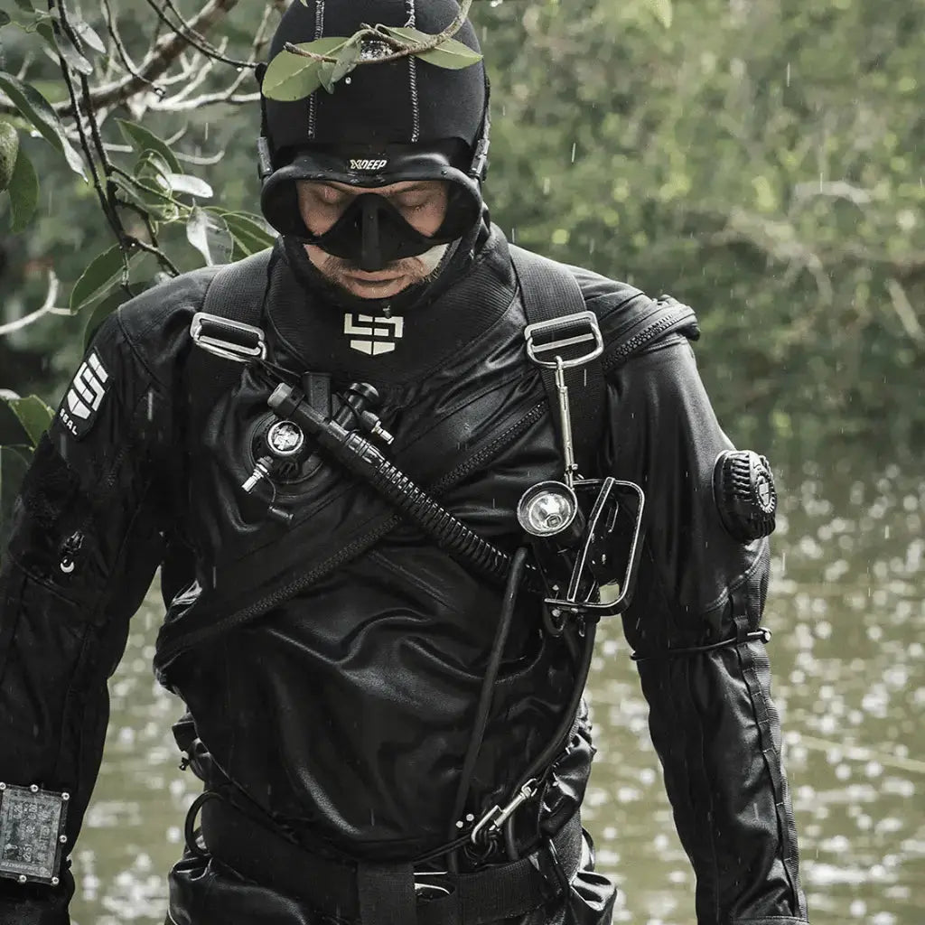 Mens Drysuits - Aquanauts